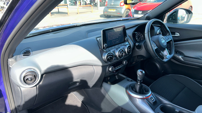 Nissan Juke 1.0 DiG-T N-Connecta 5dr Petrol Hatchback
